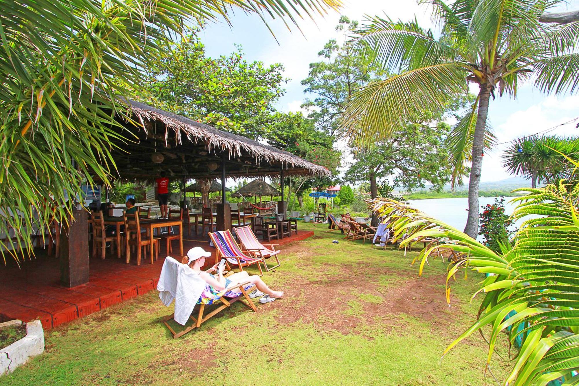 Sambag Hideaway Bungalows Moalboal Exterior foto